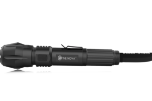 Flashlight with knife loneser.39459